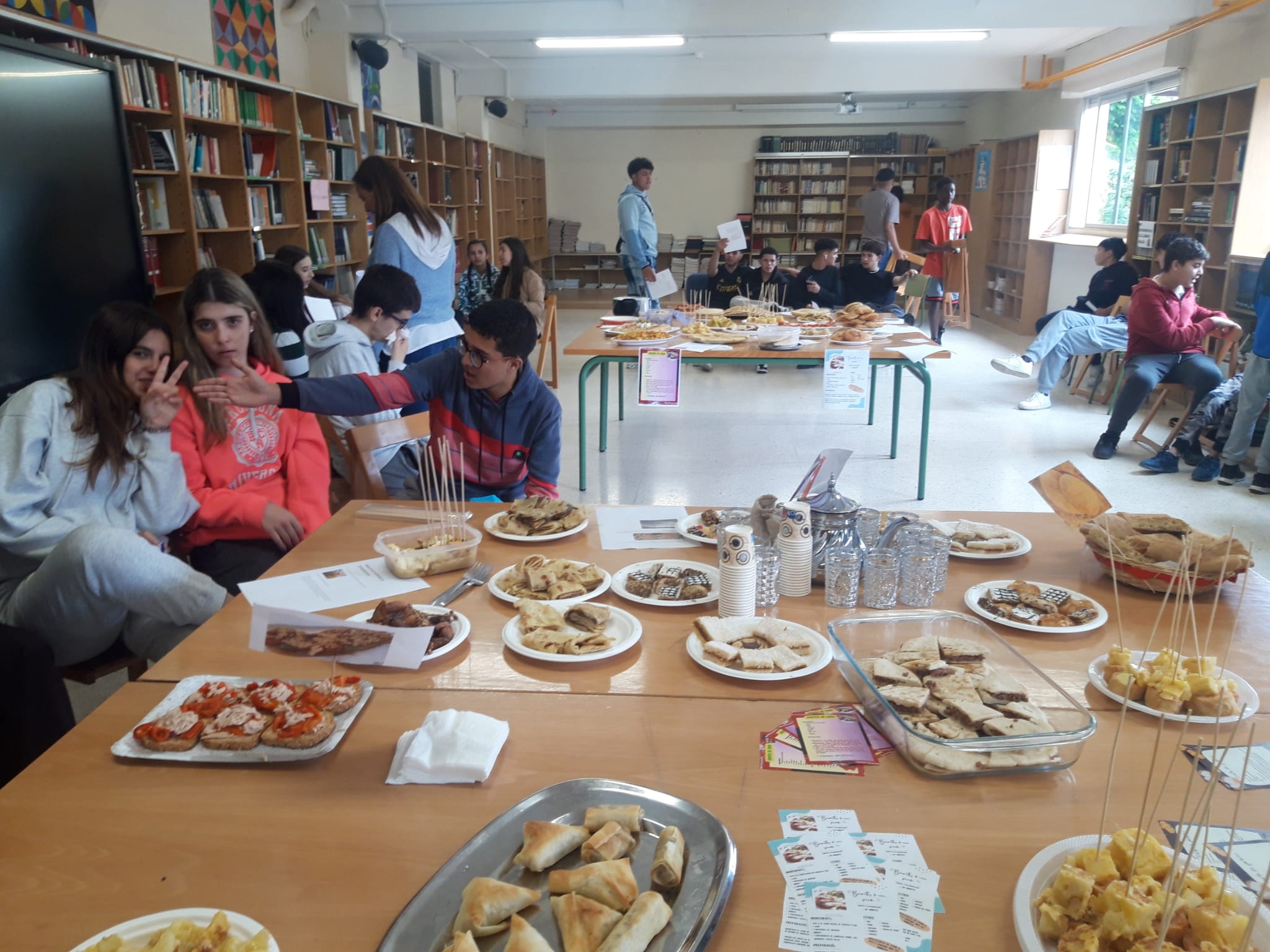 Tastets multiculturals a l'Institut Francesc Ribalta