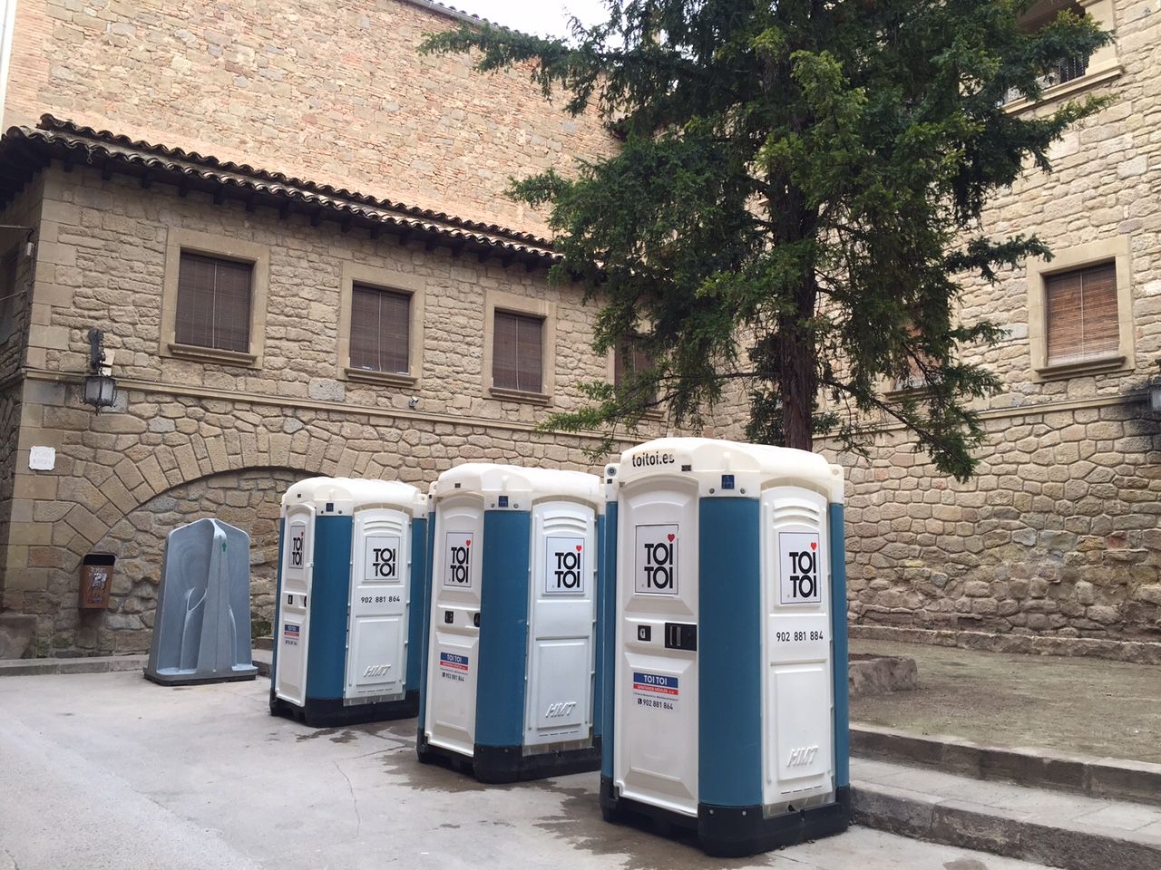 Lavabos portàtils a la Plaça de Ribera