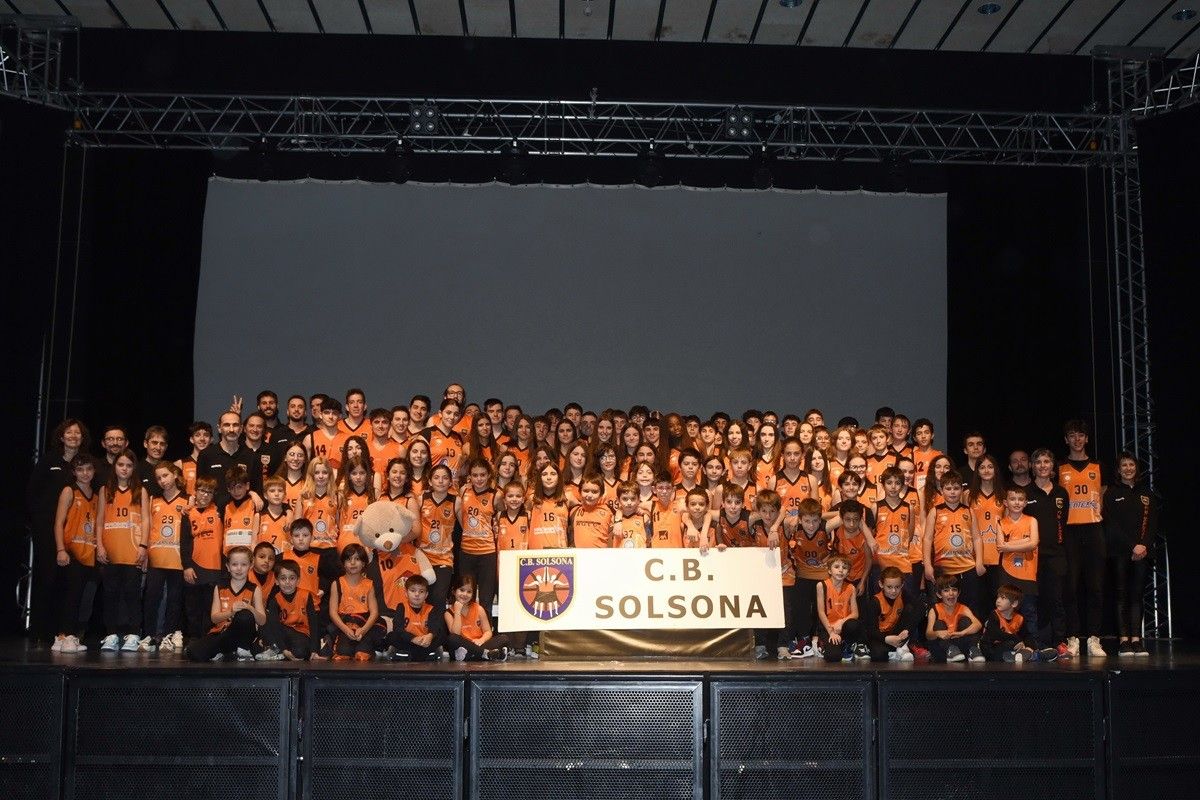 (Arxiu Lluis Closa) Foto de grup del CB Solsona temporada 2023-2024