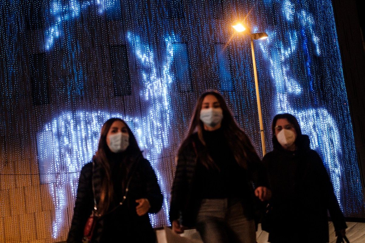 El centre de Barcelona, il·luminat amb els llums de Nadal