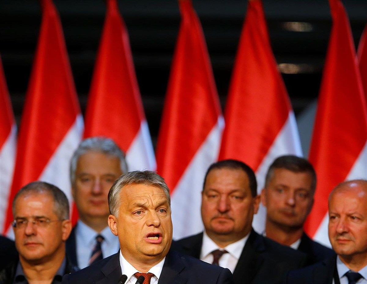 Viktor Orban, valorant els resultats del referèndum