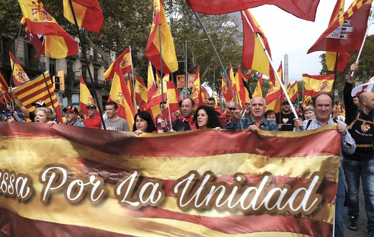 Mobilització espanyolista al centre de Barcelona