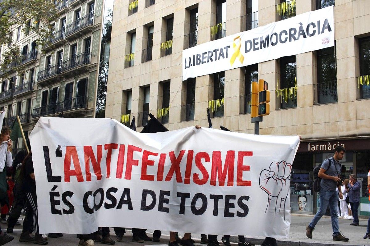 Mobilització antifeixista al centre de Barcelona