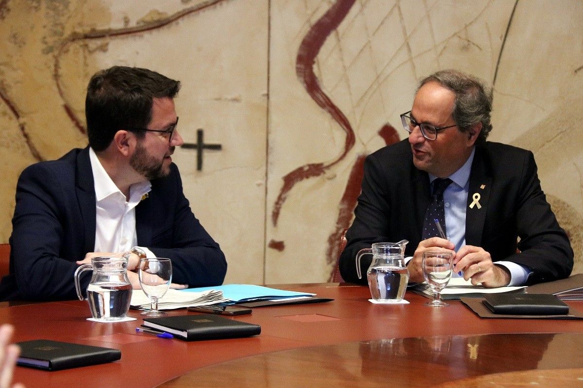Quim Torra i Pere Aragonès, durant la reunió del Govern del 16 d'octubre del 2018