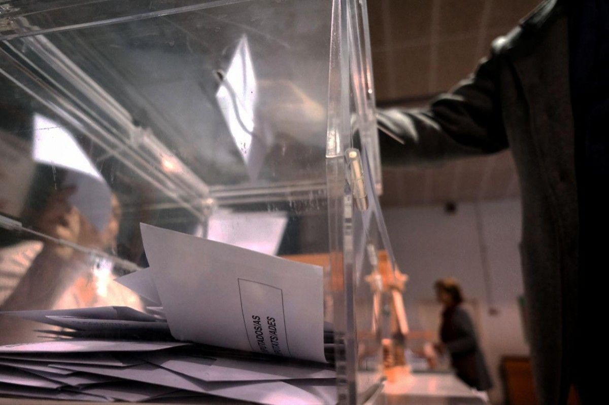 Un col·legi electoral durant una jornada de votació