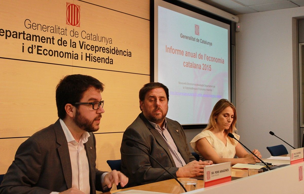 El secretari d'Economia, Pere Aragonès, i el vicepresident i conseller d'Economia, Oriol Junqueras, en un acte recent