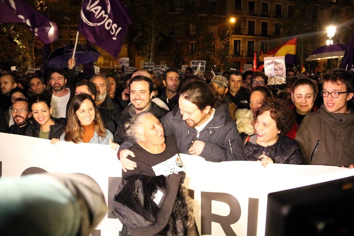 Pablo Iglesias, a la capçalera de la manifestació davant el Suprem