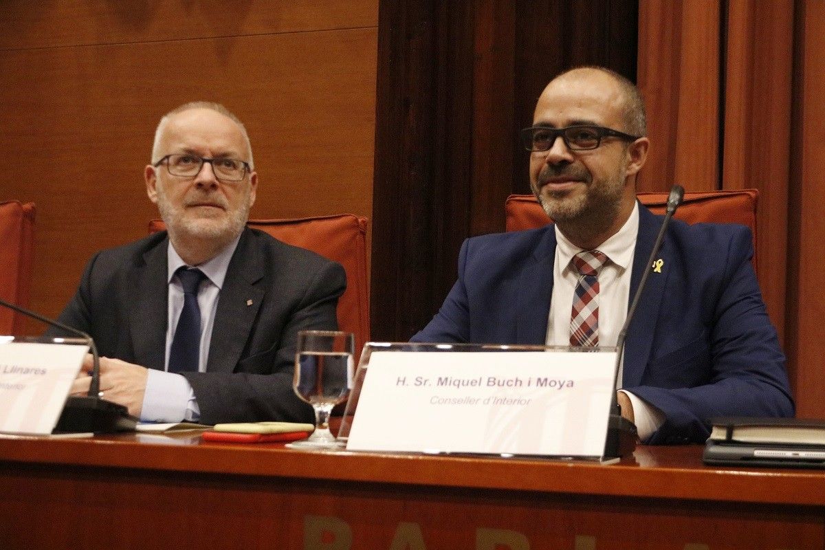 El conseller Miquel Buch i Brauli Duart, durant la compareixença al Parlament