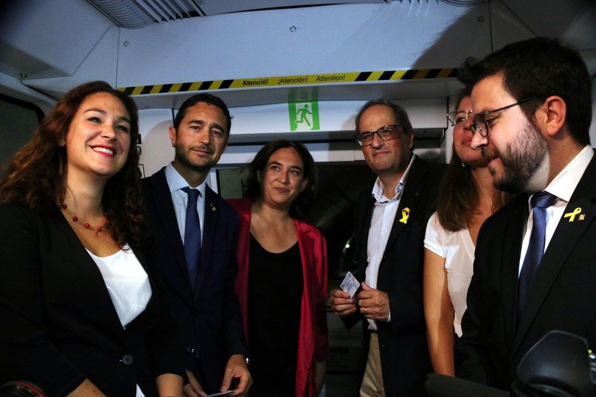 Colau, Torra, Calvet i Aragonès, en la inauguració del nou tram de la L10 del metro