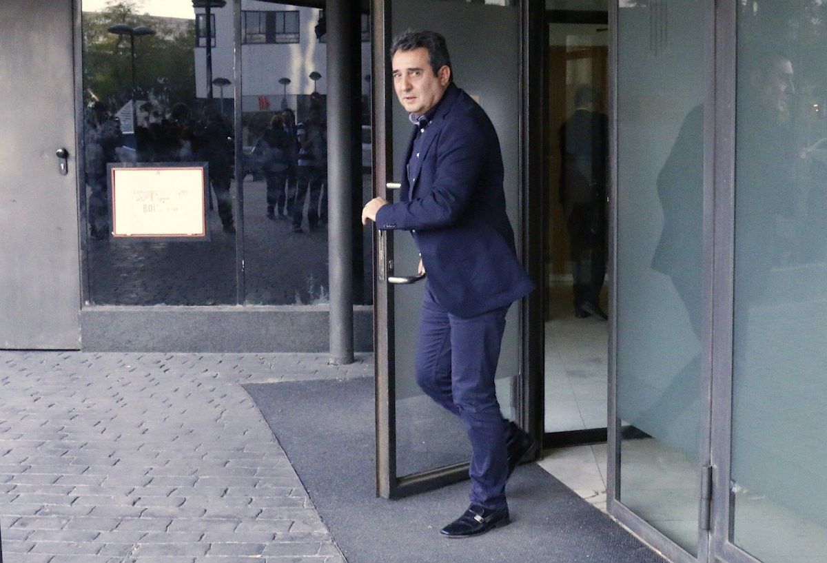 Manuel Bustos a la sortida dels Jutjats de Sabadell aquest dijous