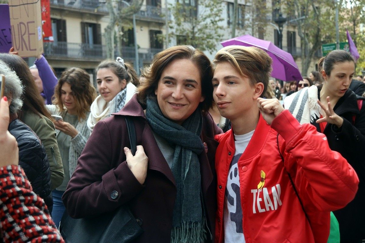 Ada Colau, aquest diumenge en la manifestació a Barcelona