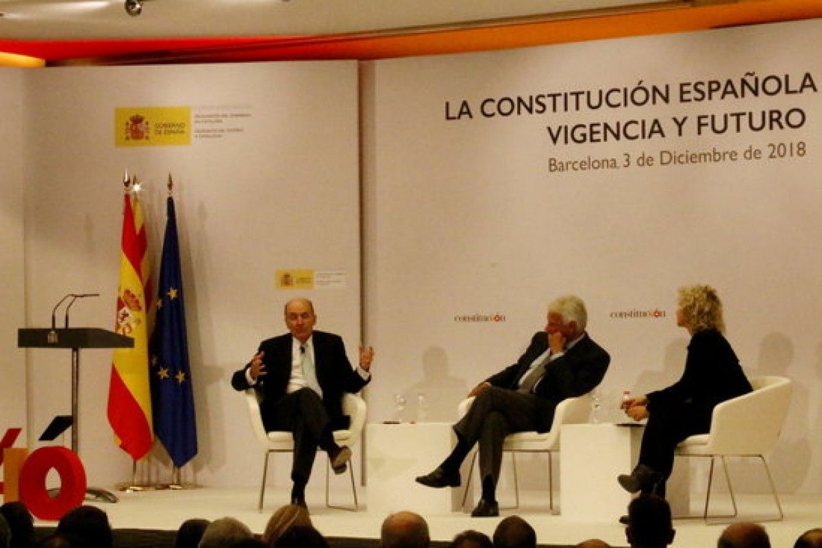 Roca, González i Terribas a l'acte sobre els 40 anys de Constitució. 