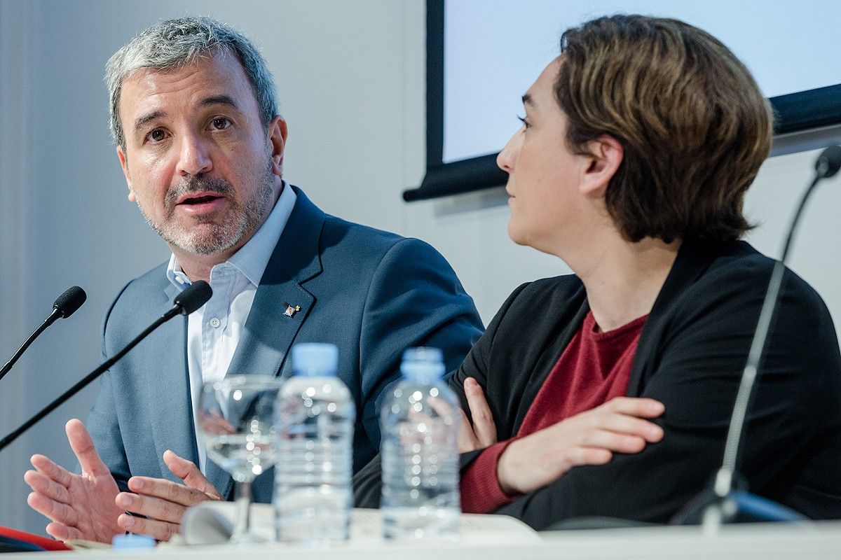 Jaume Collboni i Ada Colau quan van presentar l'acord de govern rubricat el maig
