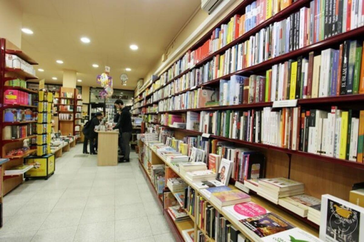 Interior de la llibreria de Sant Cugat El Celler de Llibres