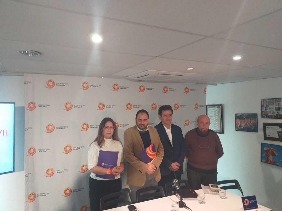 Sonia Reina, Fernando Sánchez, Álex Ramos i Miguel Candel, en la roda de premsa d'aquest divendres