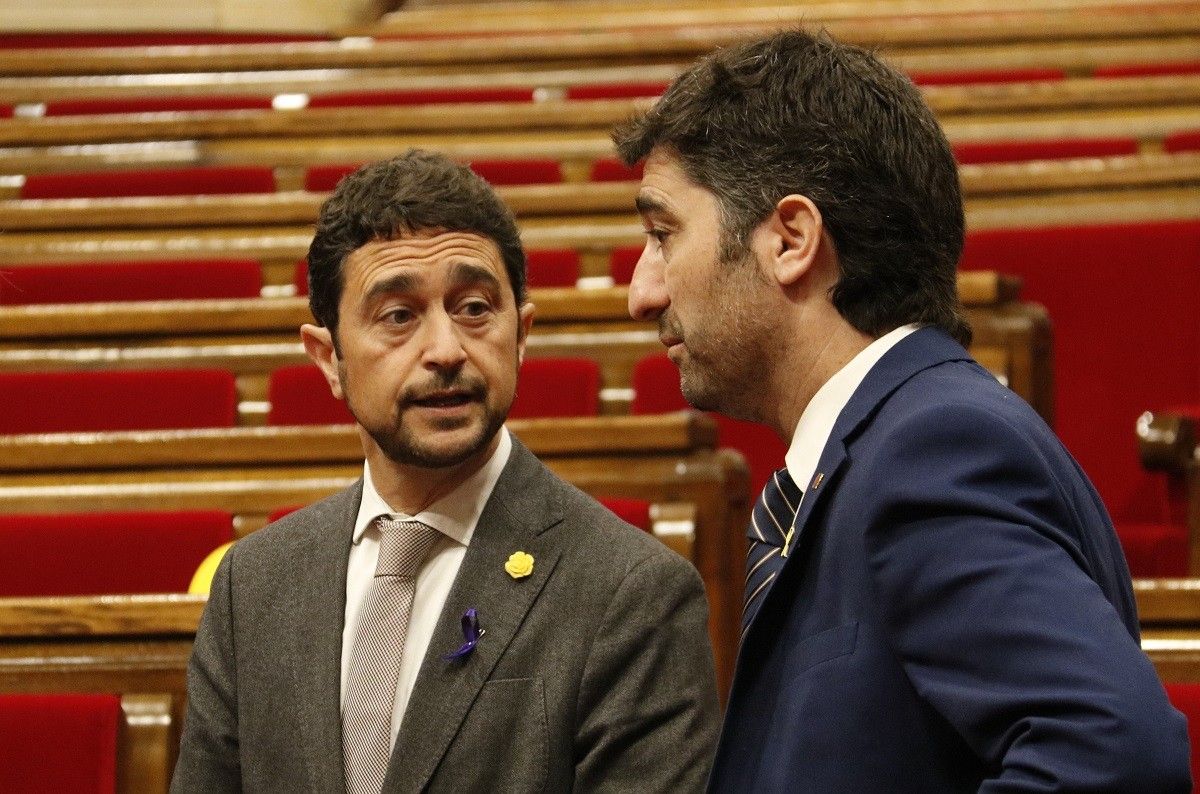 Damià Calvet i Jordi Puigneró, en un ple del Parlament.