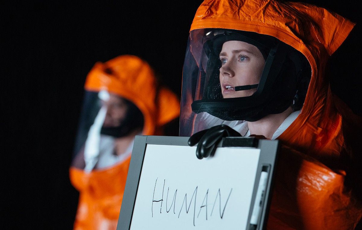 Amy Adams és una lingüista amb una missió molt transcendent a «Arrival», millor film del 2016
