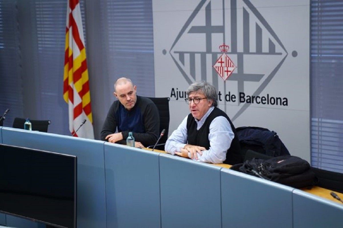El regidor de Barcelona Eloi Badia i el gerent de la Fundació Carles Pi i Sunyer,  Jaume Magre.