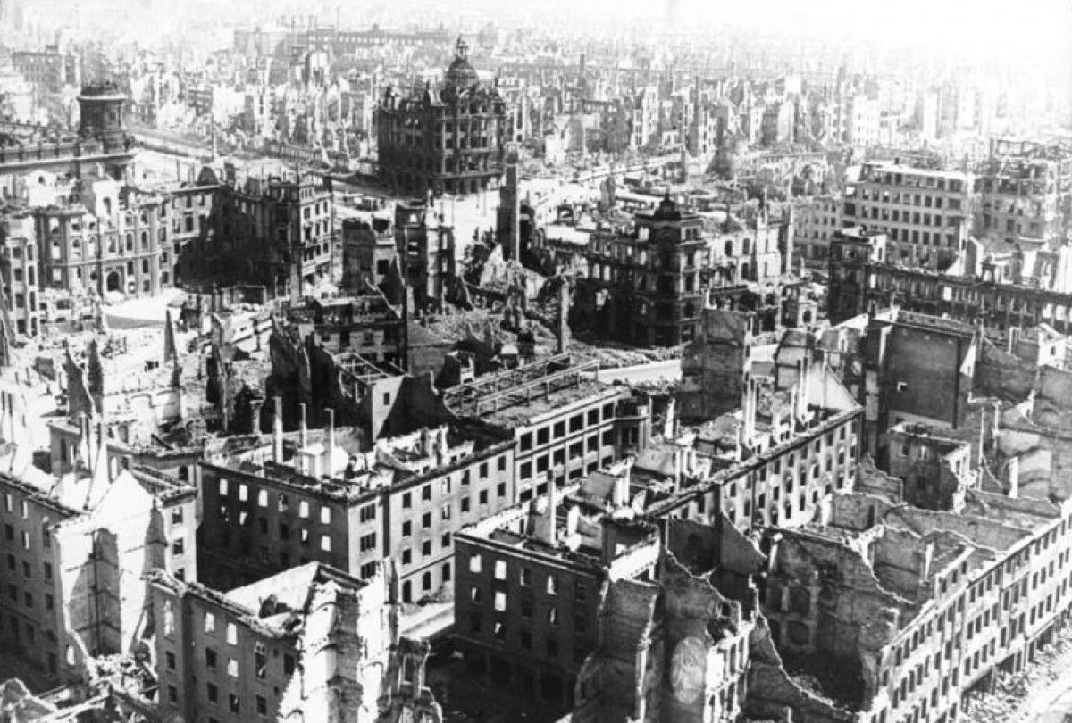 La ciutat alemanya de Dresde, destruïda durant la Segona Guerra Mundial.