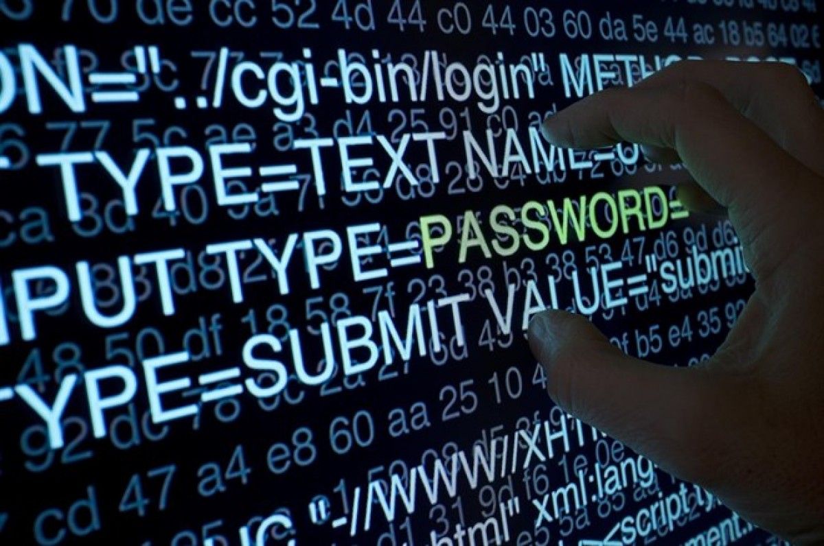 Un «hacker» podria assaltar el dispositiu que s'utilitza per comunicar-se amb un marcapassos
