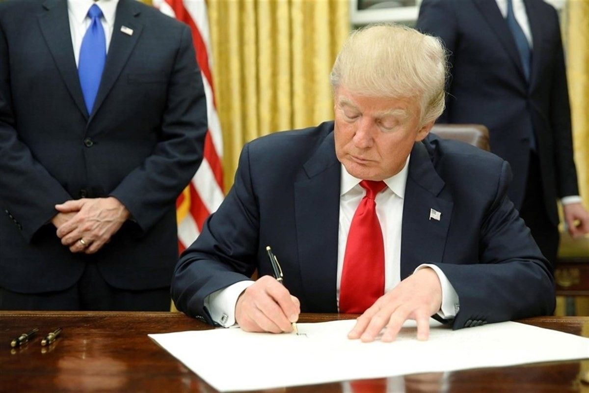 Trump signa la sortida dels EUA del TPP