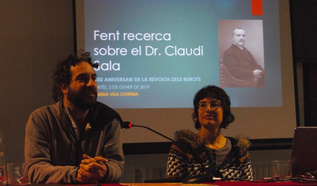 Ernest Clotet i Mireia Vila durant la conferència explicativa de les noves troballes a la investigació