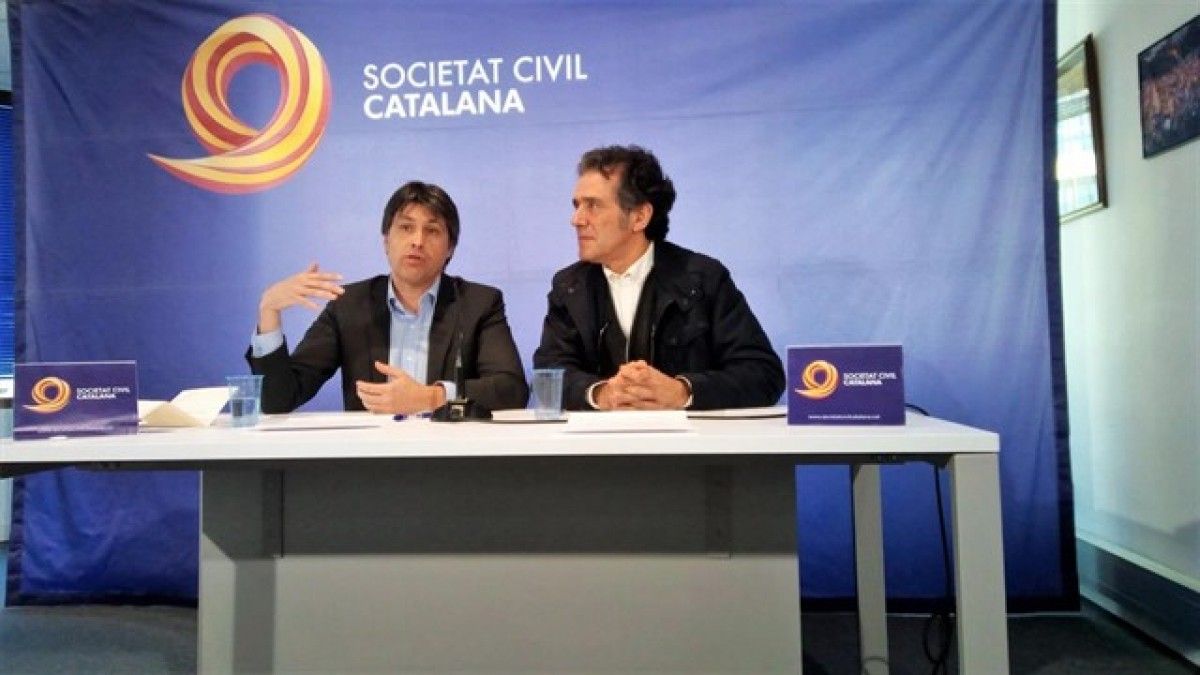 José Rosiñol i Àlex Ramos, en un acte de Societat Civil Catalana.