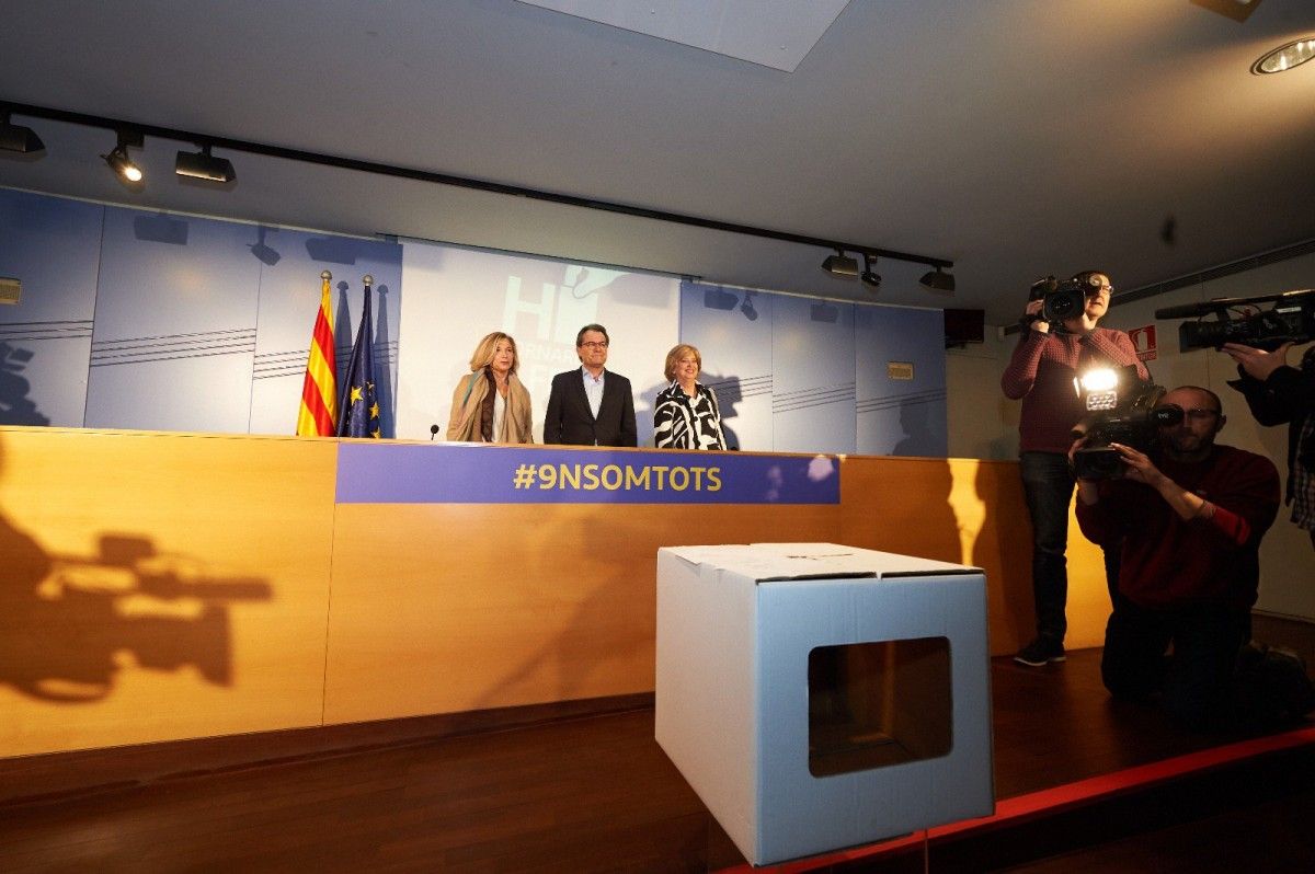 Artur Mas, Irene Rigau i Joana Ortega, en roda de premsa