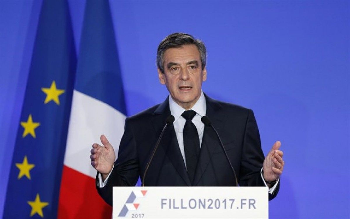 François Fillon aquest dilluns, en la roda de premsa davant dels mitjans
