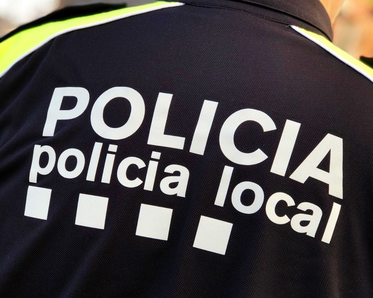 La Policia Local  de Roda de Berà renova els uniformes 