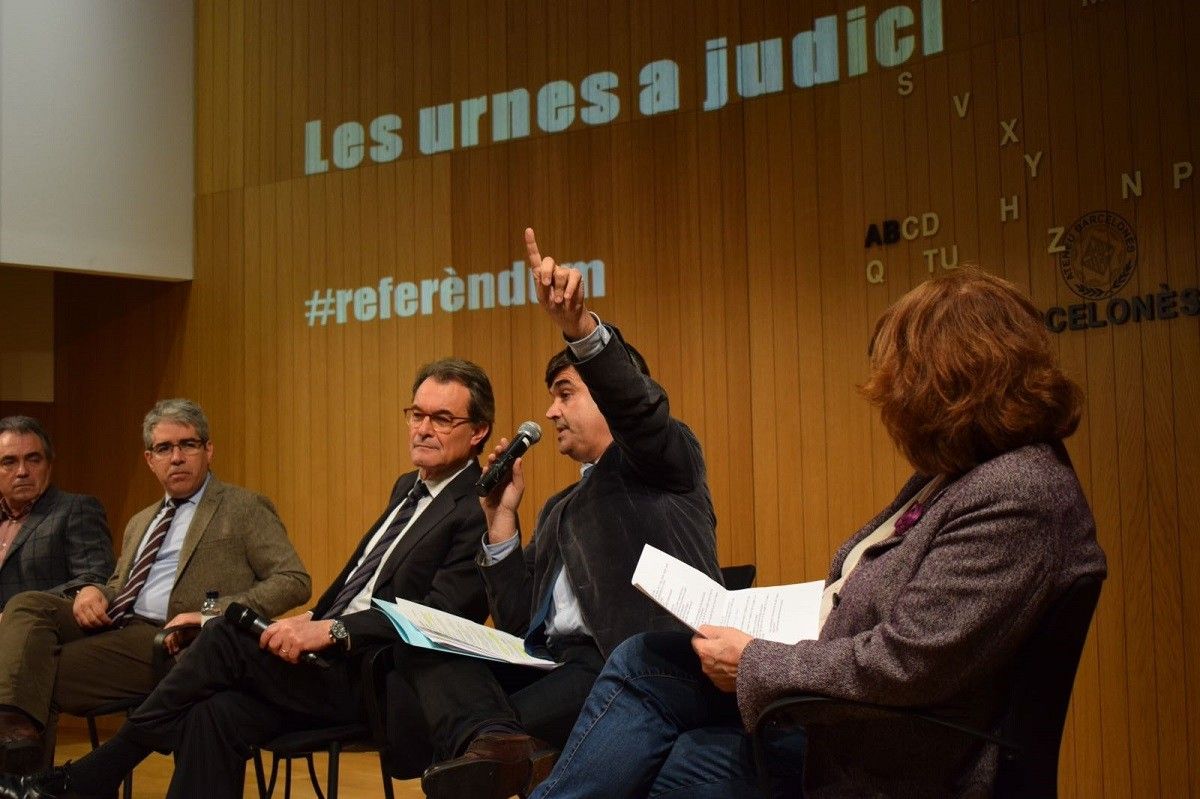 Acte a l'Ateneu Barcelonès sobre la judicialització del procés