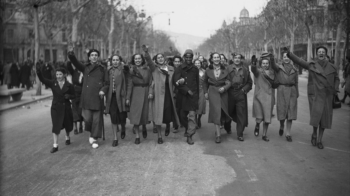 Soldats i simpatitzats de l'exèrcit de Franco el 27 de gener de 1939