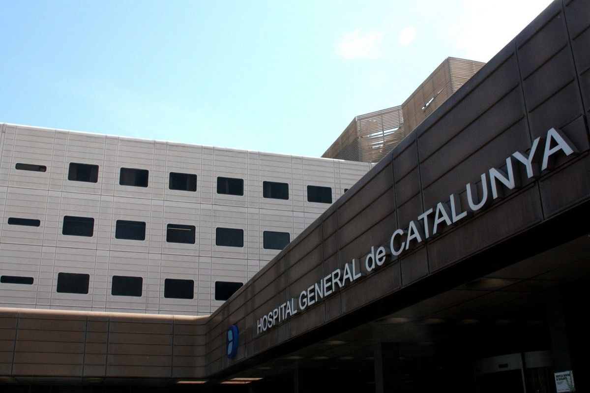 Primer pla del cartell d'entrada a l'Hospital general de Catalunya
