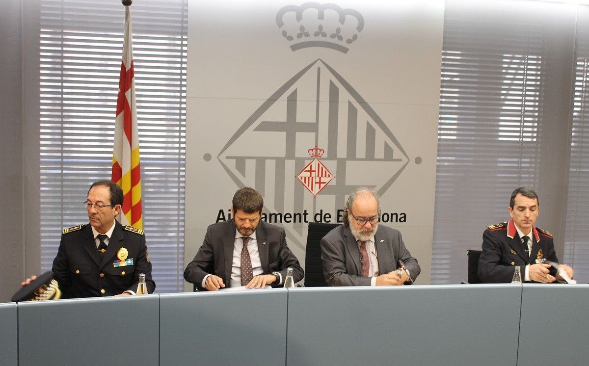 Evelio Vázquez, Albert Batlle, Amadeu Recassens i Joan Carles Molinero, aquest dimecres a l'Ajuntament de Barcelona