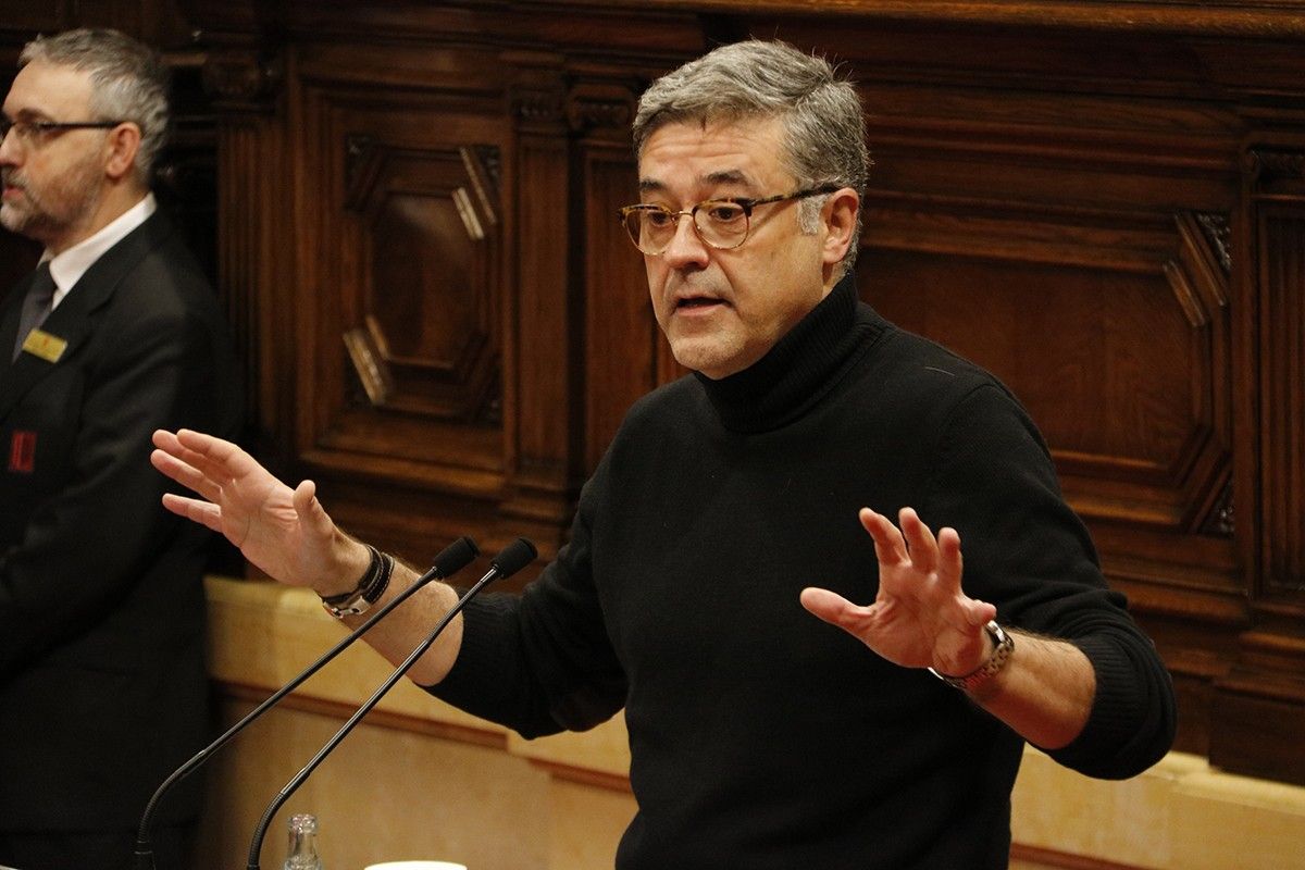 Carles Riera, en una intervenció al Parlament.
