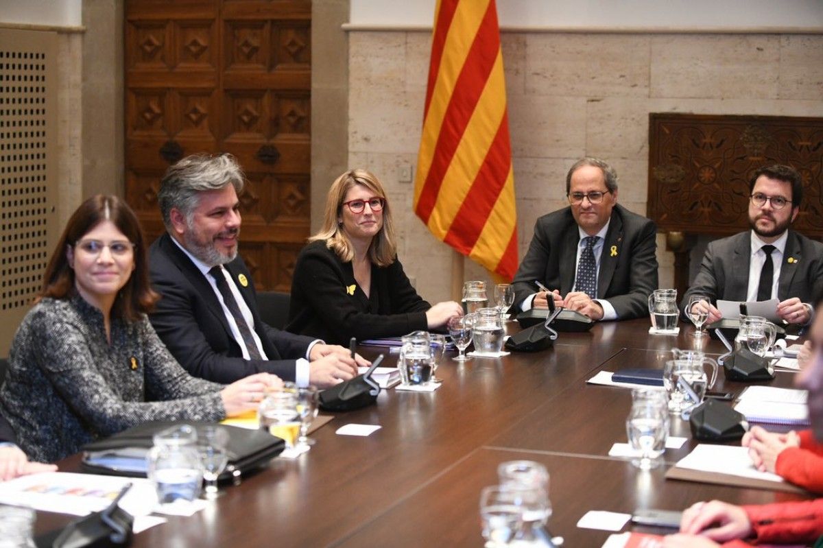 Reunió de l'espai de diàleg al Palau de la Generalitat