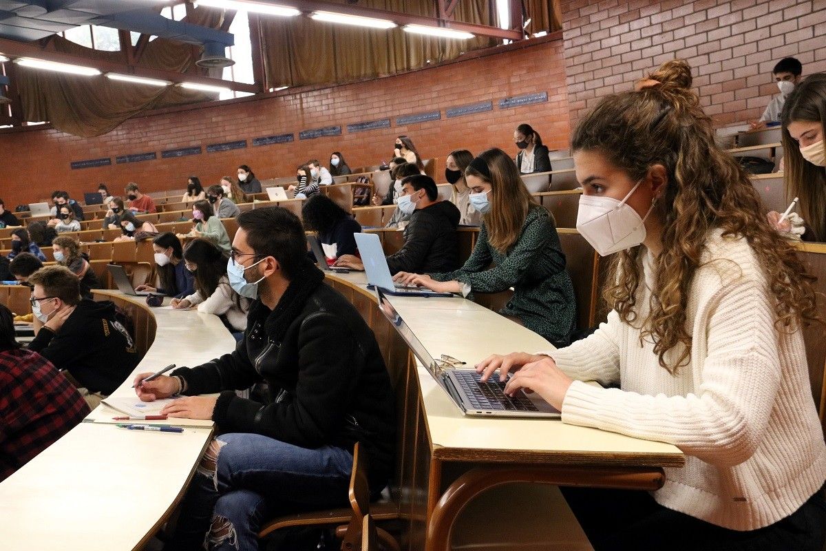 Els estudiants d'Erasmus ja poden demanar cita per vacunar-se