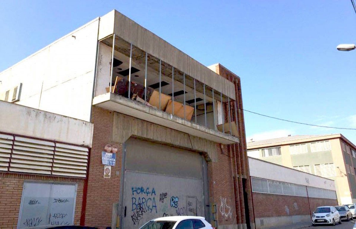 Estat de la fàbrica del carrer dels Germans Farguell de Sabadell.