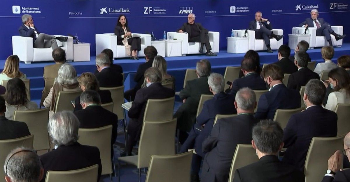 Sánchez Llibre, a la dreta, en el debat sobre Barcelona al Cercle.