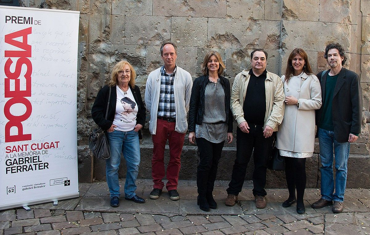 Joan Puigdefàbrega, amb membres del jurat, editors i personalitats
