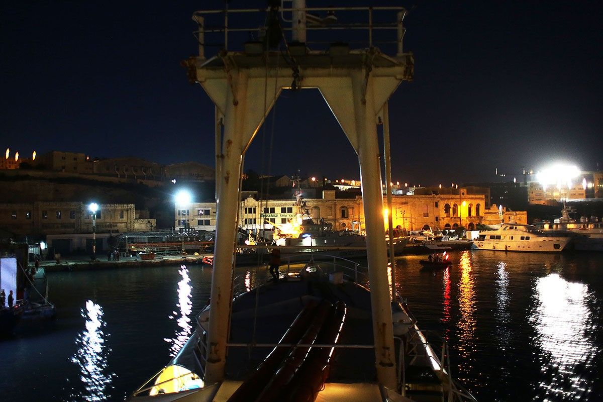 El Golfo Azzurro arribant a Malta