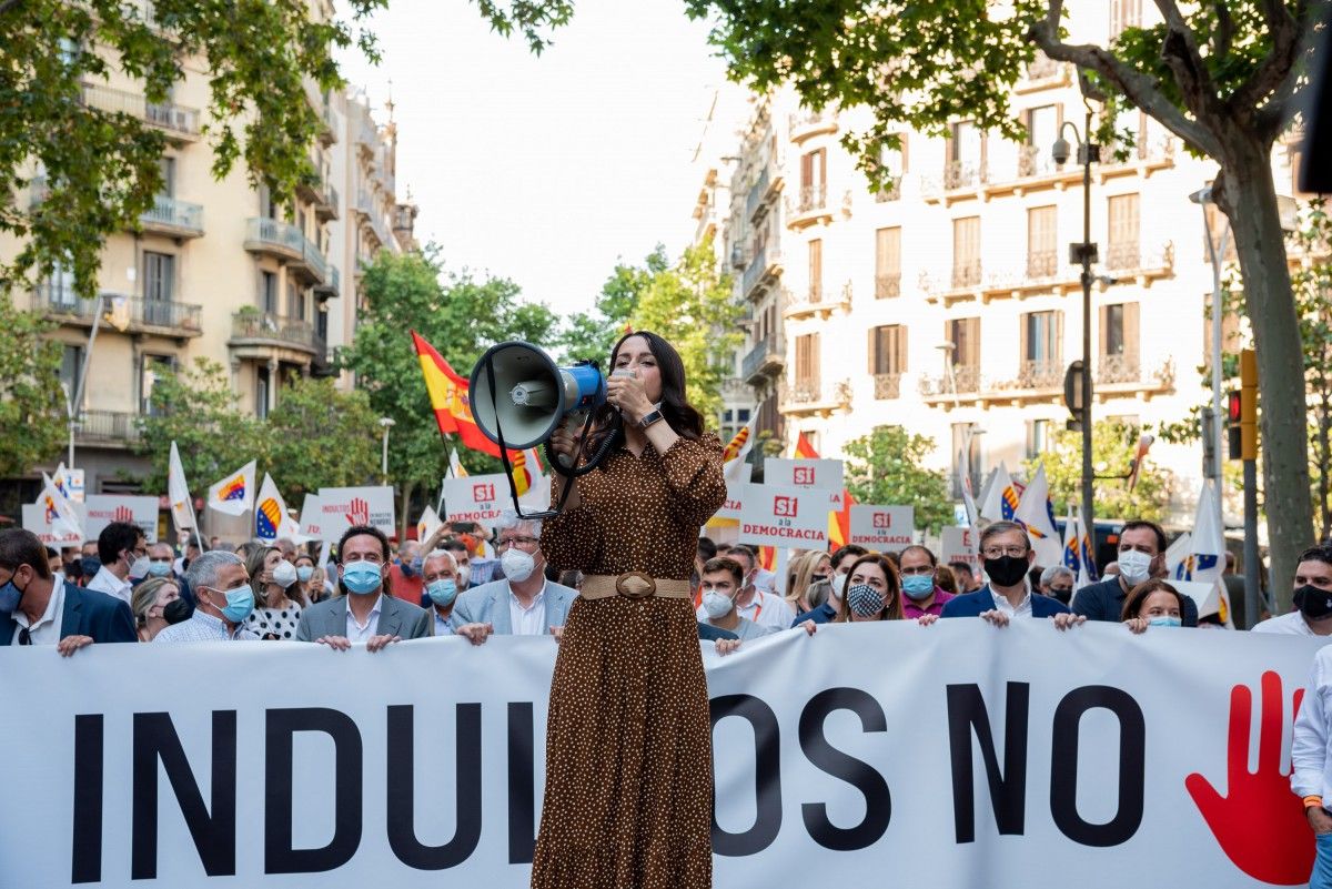 Inés Arrimadas, a la manifestació contra els indults