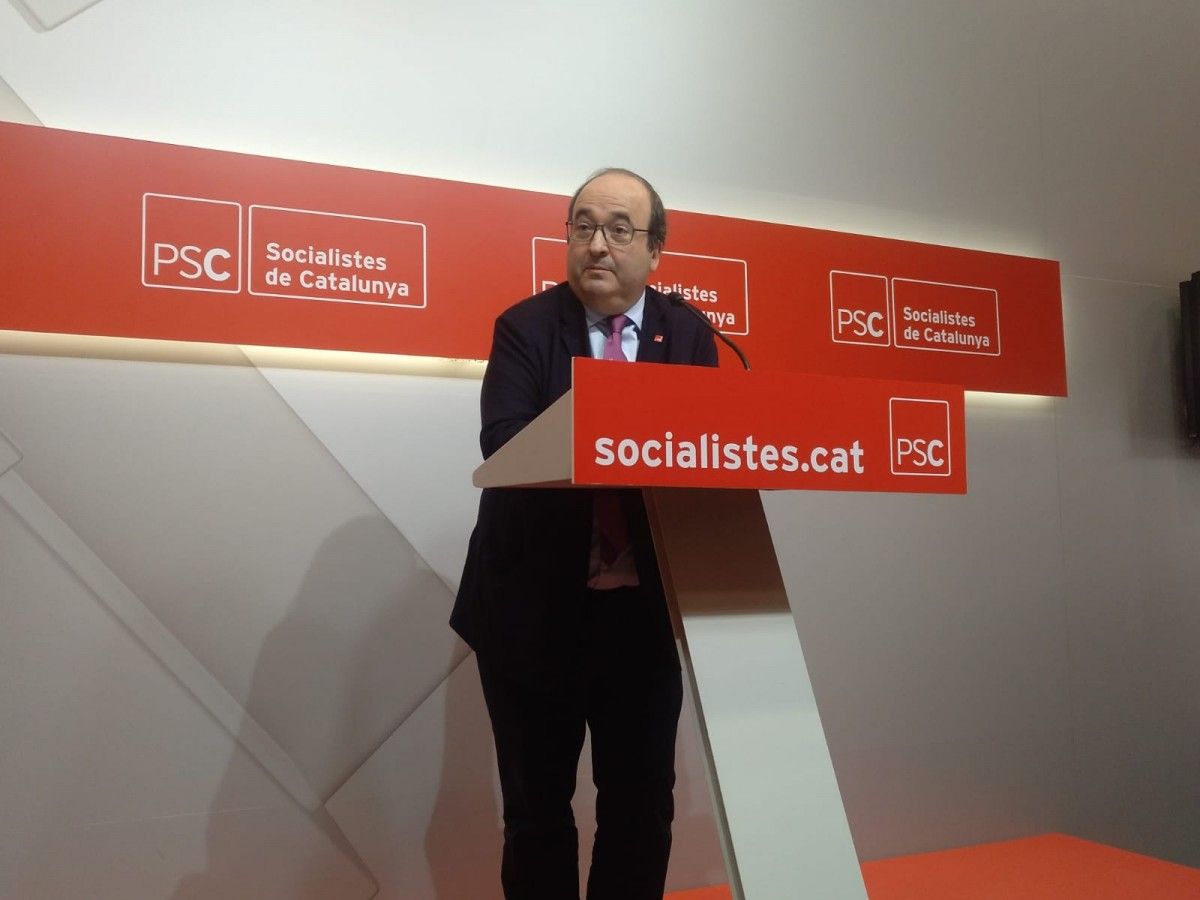 El líder del PSC, Miquel Iceta, en roda de premsa aquest dilluns