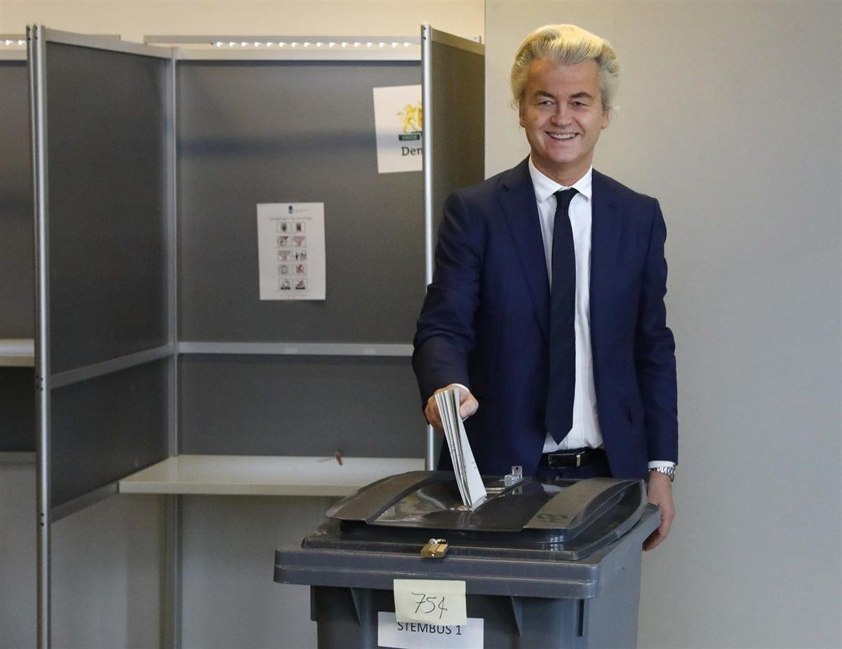 Geert Wilders en el moment de votar