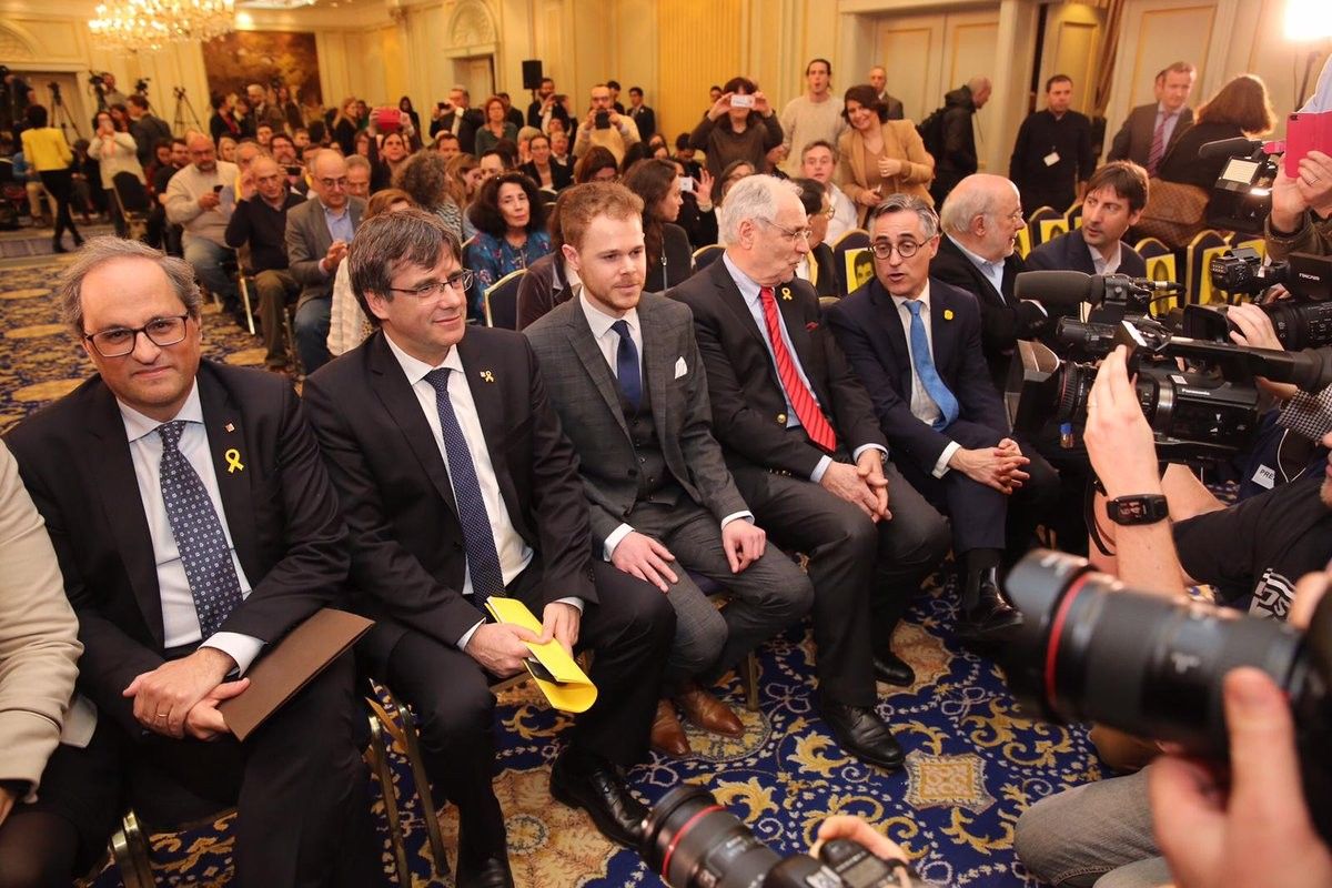 Quim Torra i Carles Puigdemont, a la conferència de Brussel·les
