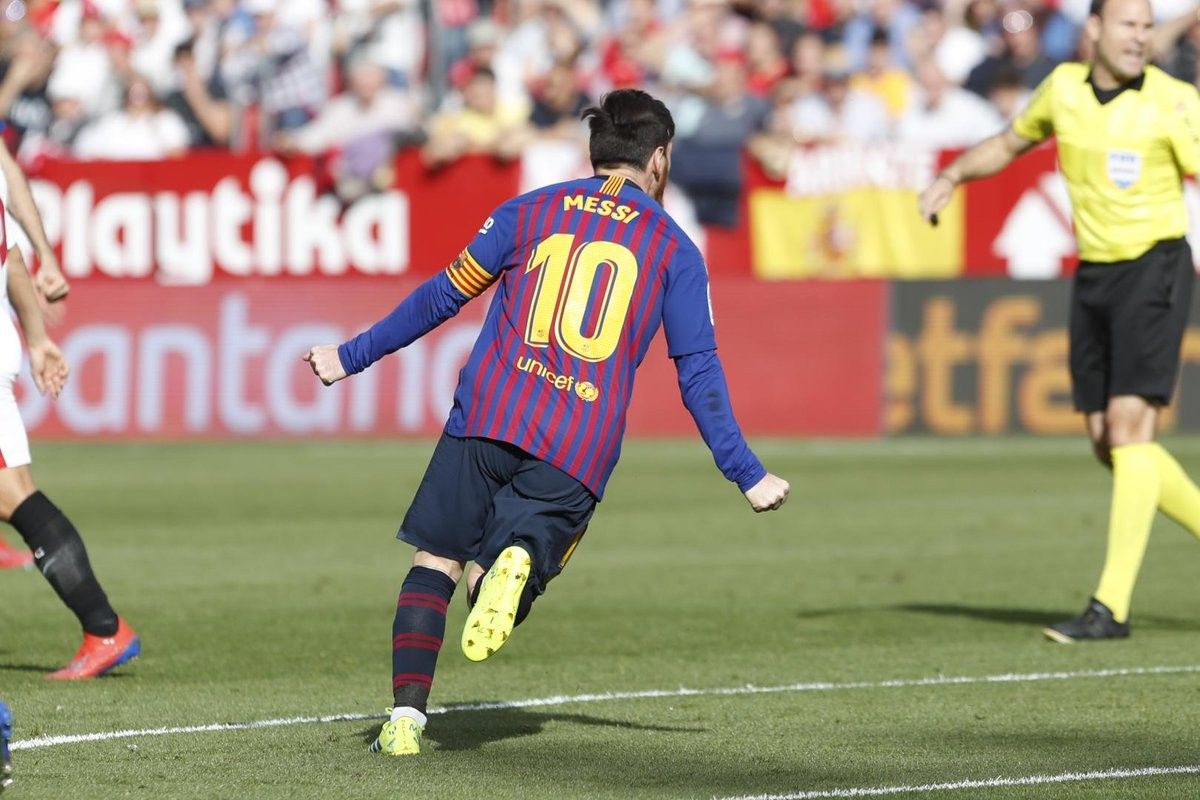 Messi celebrant el primer gol del Barça
