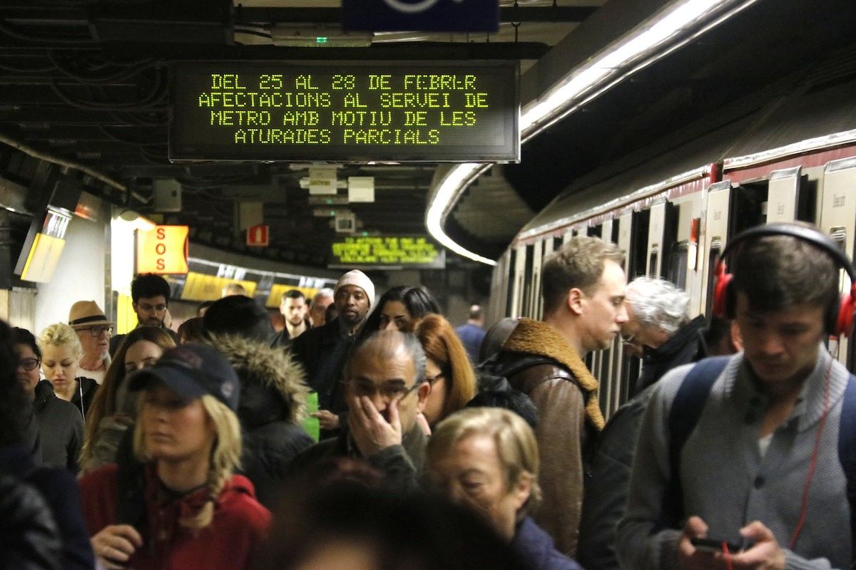 El metro, durant una jornada de vaga