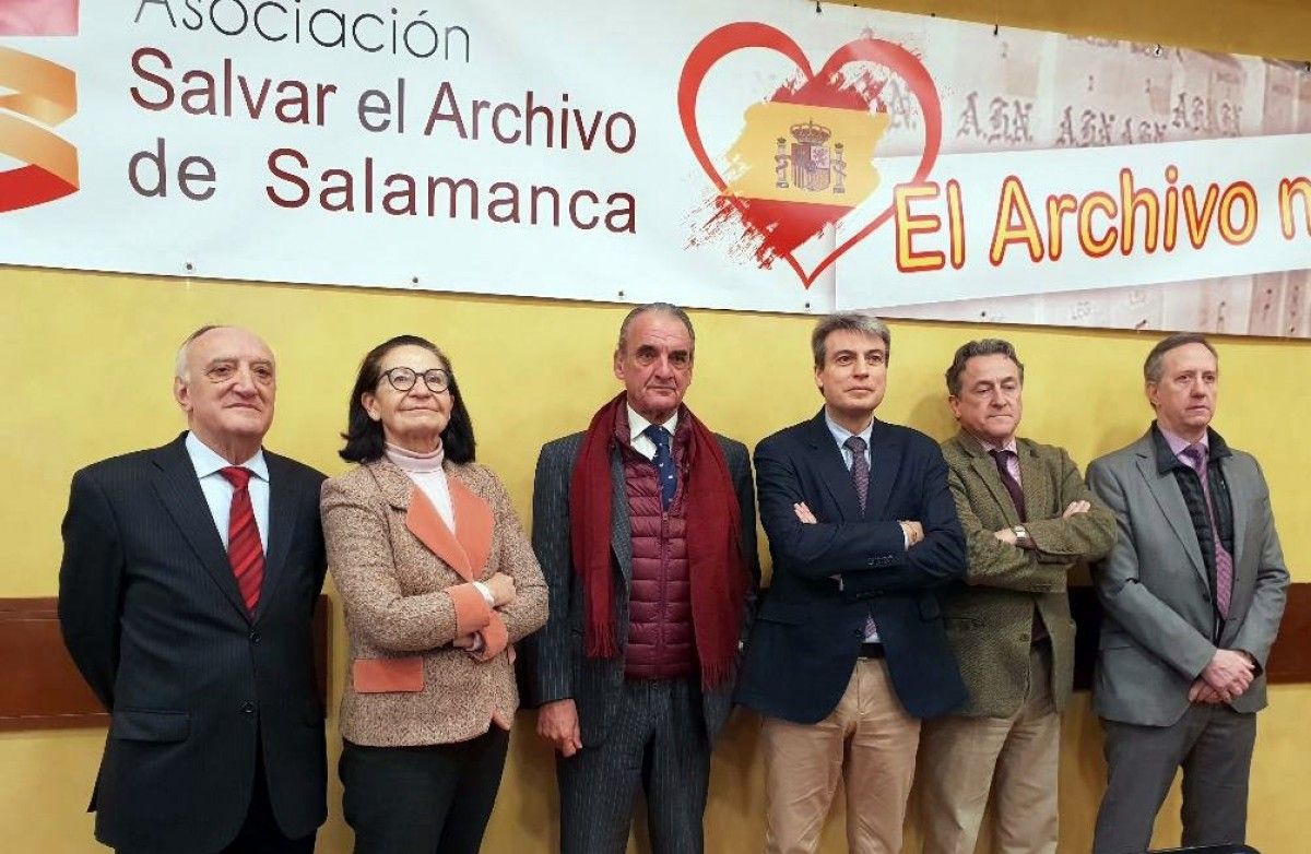 Mario Conde forma part de l'entitat que vol evitar el retorn dels Papers de Salamanca