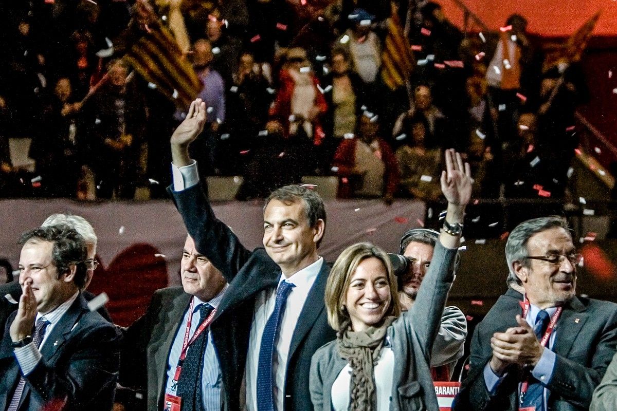 Zapatero i Chacón, en un míting de la campanya a les eleccions del Parlament del 2010