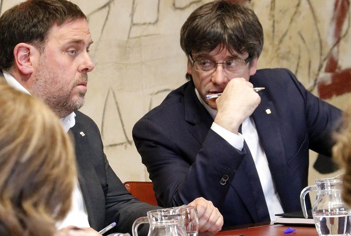 Carles Puigdemont i Oriol Junqueras, en un consell executiu.